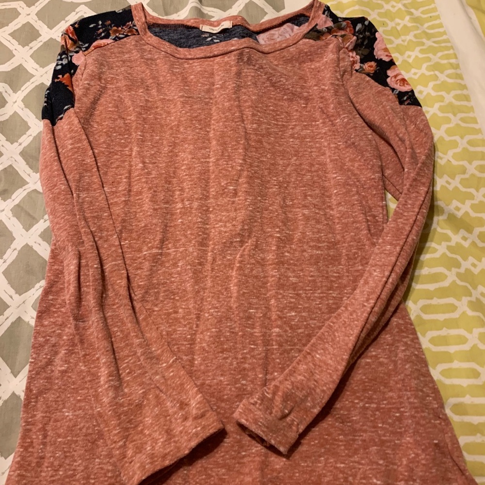 Long sleeved tee